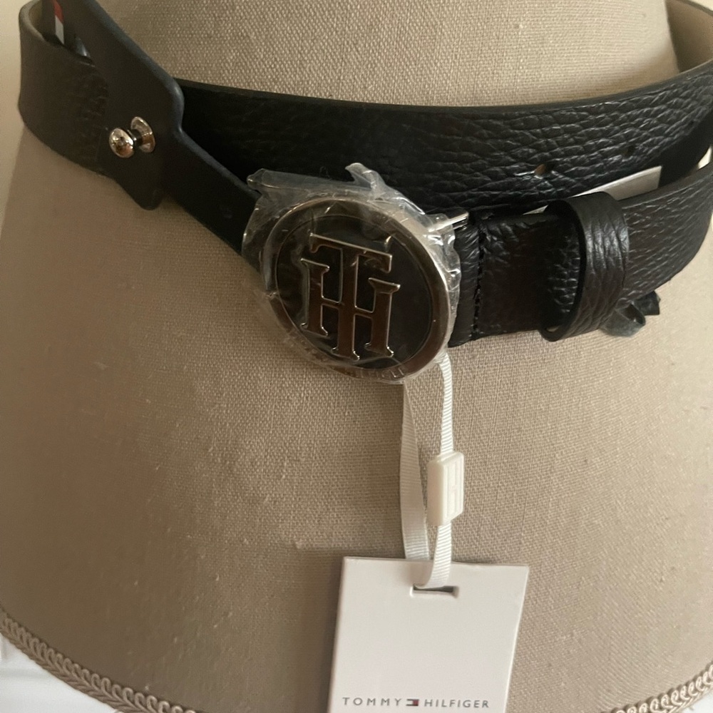 Tommy Hilfiger Black Leather Belt with Logo